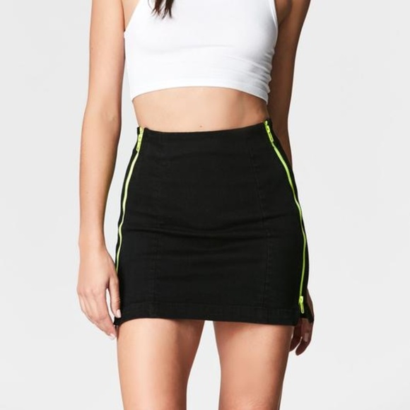 LF Carmar Margery Double Side Contrast Skirt - Picture 1 of 2